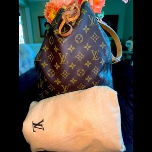 Louis Vuitton Noe GM in good vintage condition!